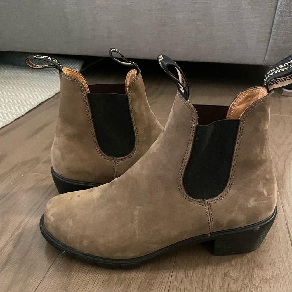 Women's Style 1961 
Size: 8 US Women (5 AU/UK*)